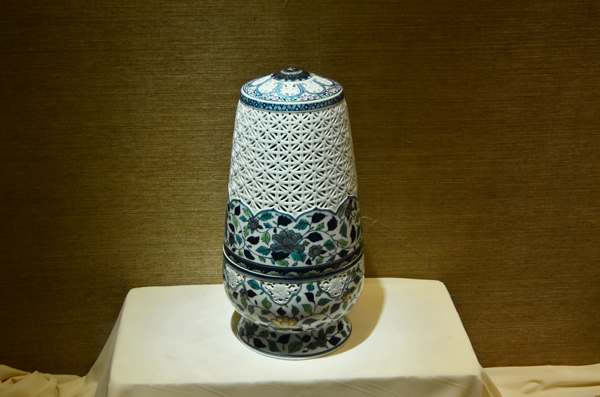 杭州印廬捐贈(zèng)藝術(shù)品建“鄧飛團(tuán)隊(duì)激勵(lì)基金” 總價(jià)值近百萬(wàn)