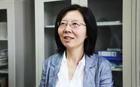 Legislating domestic violence in China: Obstacles - Guest profile - 中國(guó)反家庭暴力立法：難點(diǎn) - 嘉賓介紹