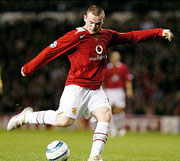 Rooney scores three for Manchester United 