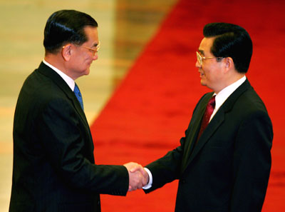 Hu meets with Lien Chan