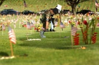 Bush: America will honor fallen soldiers