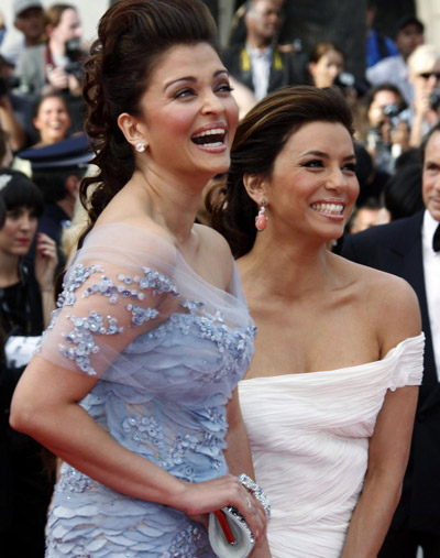 Stars arrive for opening ceremony of 63rd Cannes Film Festival (update)