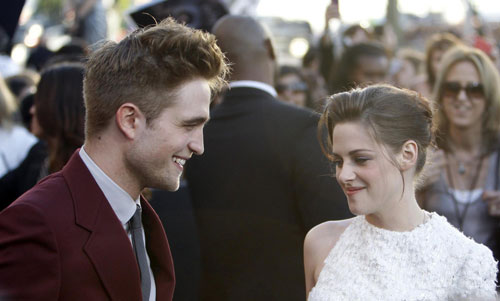 Cast members at premiere of 
