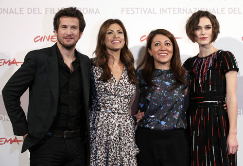 Eva Mendes at a photo call for her latest movie 'Last Night'