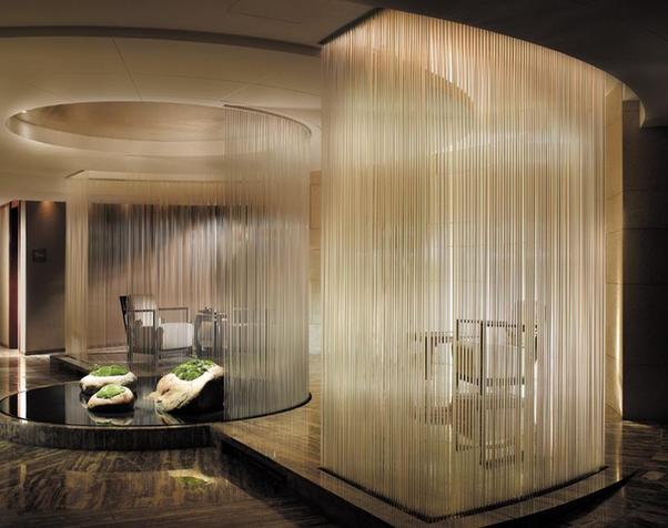 Peninsula hotel