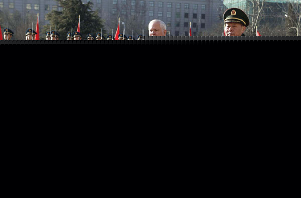 US Secretary of Defense visits China