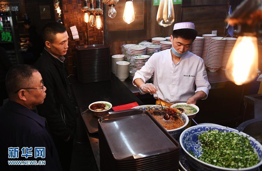 Beef noodles: a Lanzhou calling card