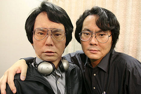 機(jī)器人部隊(duì)透視 布什親手“探彈”過(guò)手癮
