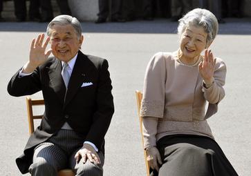 日本天皇夫婦慶祝結(jié)婚50周年 邀百對金婚老人同賀