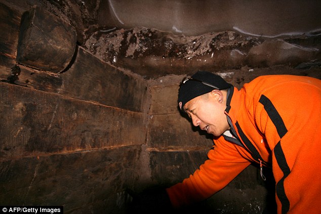 中土探險隊員宣布發(fā)現(xiàn)諾亞方舟殘骸 多方質(zhì)疑