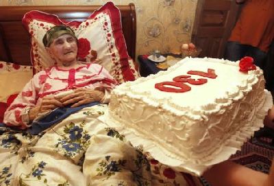 格魯吉亞女子慶祝130歲生日 60歲時生子