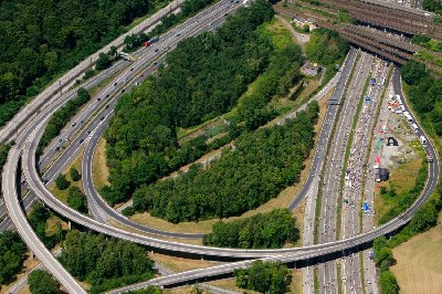 組圖：德國(guó)200萬(wàn)人在高速公路上體驗(yàn)“安靜生活”