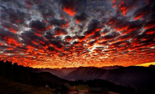圖：人生幾度夕陽紅 歷數(shù)世界各地的絕美日落