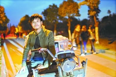 大學(xué)生另類創(chuàng)業(yè)盤點(diǎn)：刷馬桶刷出個千萬富翁