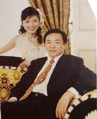 嫁豪門的央視女主播大pk 張蕾青春靚麗