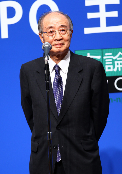原聯(lián)合國(guó)副秘書長(zhǎng)明石康在招待晚宴上致辭