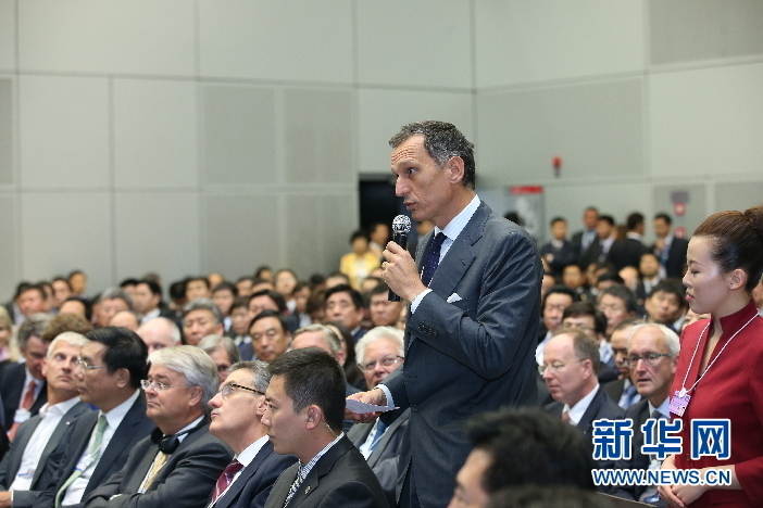 李克強會見2013夏季達(dá)沃斯論壇企業(yè)家代表（組圖）