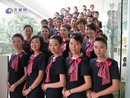 夏季達(dá)沃斯禮儀、翻譯志愿者招募啟動(dòng)