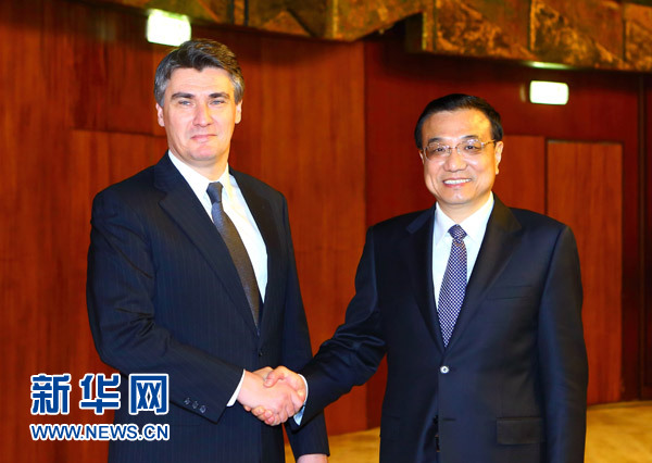 李克強(qiáng)“推銷”中國裝備 宣布合建匈塞鐵路