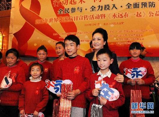 新角色 新舞臺(tái)——彭麗媛將陪同習(xí)近平主席出訪
