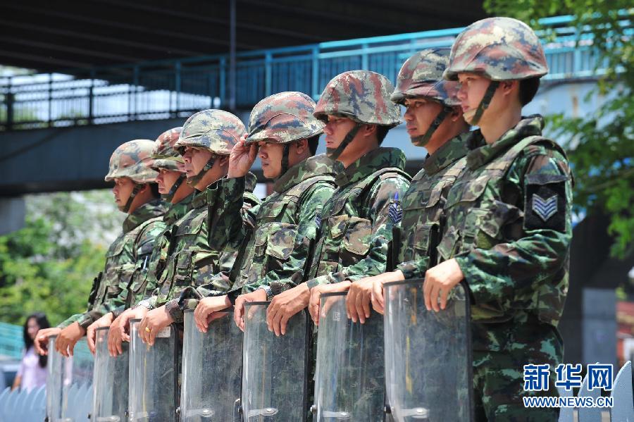 泰國軍方戒嚴(yán)后首次斡旋 實(shí)拍會談現(xiàn)場（高清）