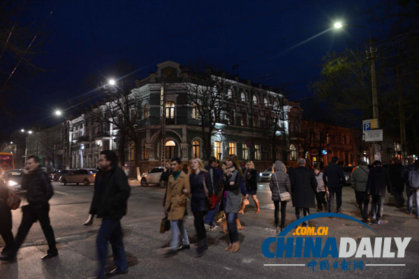 政協(xié)委員張?zhí)N嶺：中國在烏克蘭問題上應考慮與俄關系