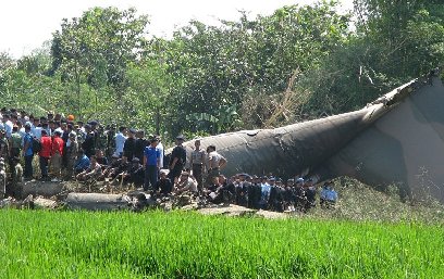 印尼一軍用機(jī)失事 死亡人數(shù)已至98人