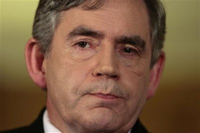 負(fù)面新聞纏身 布朗拒絕辭去首相職務(wù)