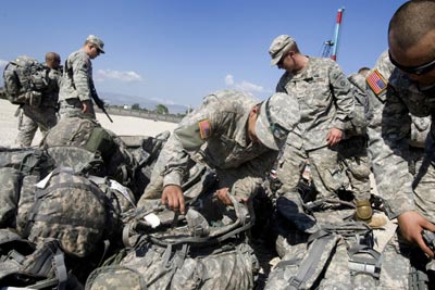 救援還是占領(lǐng)？美軍在海地行動遭質(zhì)疑