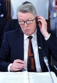 英宣布將恐怖威脅級(jí)別由“較嚴(yán)重”提升至“嚴(yán)重”