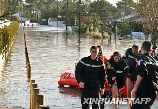 強(qiáng)風(fēng)暴襲擊歐洲 法國(guó)45人死亡百萬(wàn)戶停電