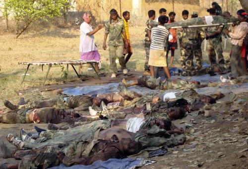 印度安全部隊遭反政府武裝伏擊 76人死亡多人受傷
