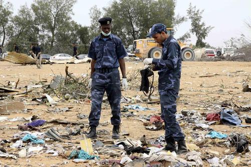 利比亞客機墜毀103人死亡10歲男孩幸存（多圖）