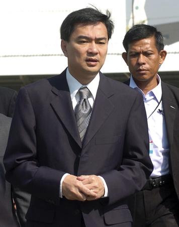 泰國(guó)政府拒絕國(guó)會(huì)和談提議 曼谷局勢(shì)更加緊張