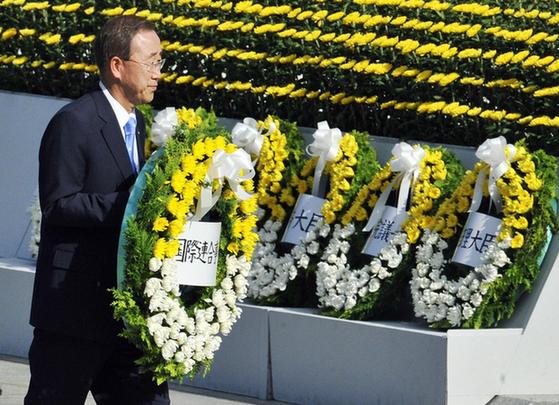 廣島核爆65周年忌 美國(guó)首派代表參加日本人心態(tài)復(fù)雜