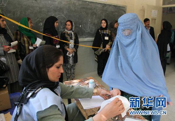 塔利班發(fā)動(dòng)襲擊破壞阿富汗議會(huì)選舉 5名警察被打死