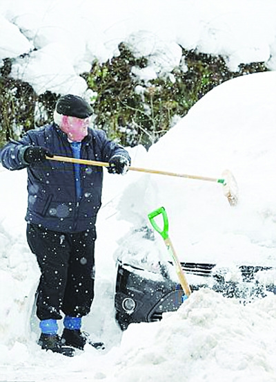 歐洲多國(guó)遭遇暴風(fēng)雪襲擊 英數(shù)百所學(xué)校停課