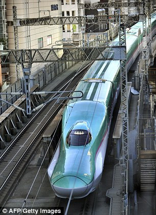 日本最新高速列車投入運(yùn)營 明年最高時速提至320公里