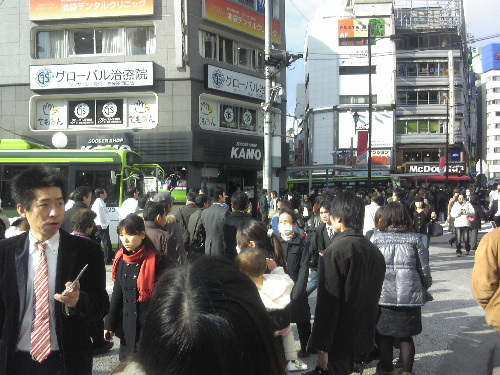 赴日留學生：東京震感強烈 街頭民眾沒有恐慌