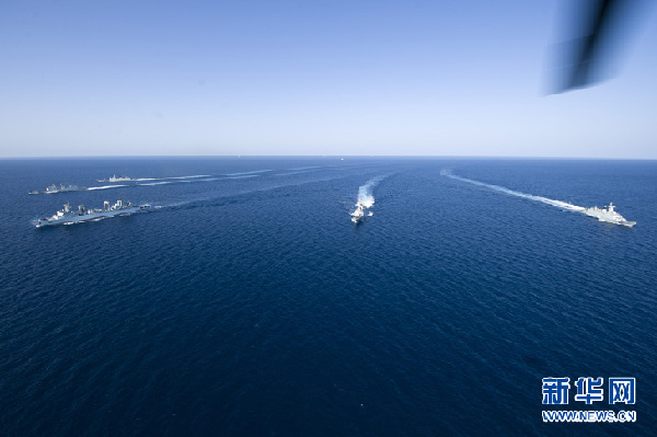 海軍“武漢”艦、“玉林”艦參加文萊國際艦隊檢閱活動