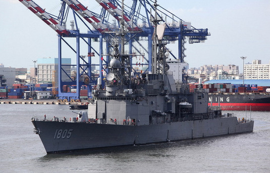 絕不再受欺辱！臺(tái)灣艦機(jī)群對(duì)菲高調(diào)軍演