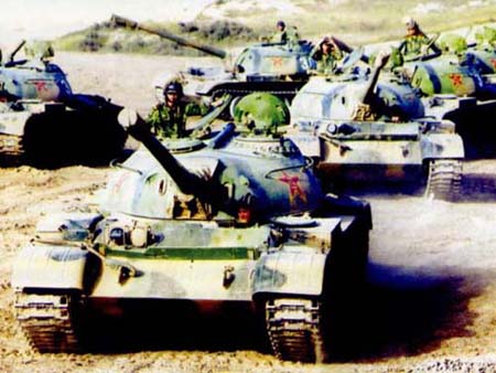 適應(yīng)信息化戰(zhàn)爭 北京軍區(qū)培養(yǎng)新型裝甲兵