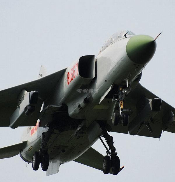 中國空軍現(xiàn)役機型圖集
