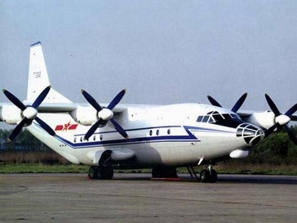中國空軍現(xiàn)役機(jī)型圖集