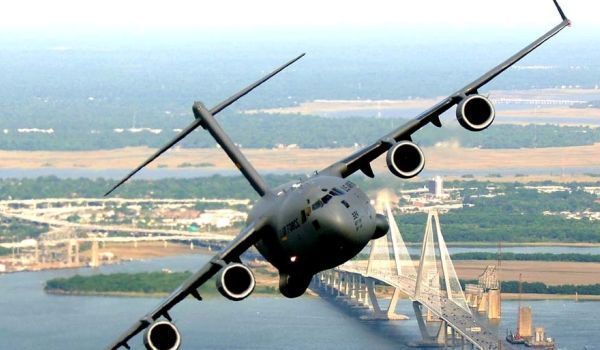 英空軍C-17運輸機
