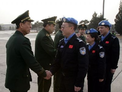 中國(guó)向海地派遣新維和警察（圖）