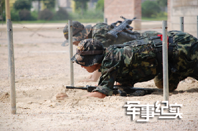 現(xiàn)實版老A 解密中國反恐精英訓練