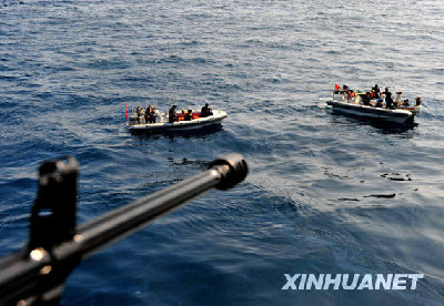 中國(guó)海軍護(hù)航編隊(duì)首次停靠非洲港口吉布提