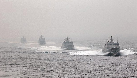 臺海軍＂光華6號＂導彈快艇首亮相 可遠海出擊