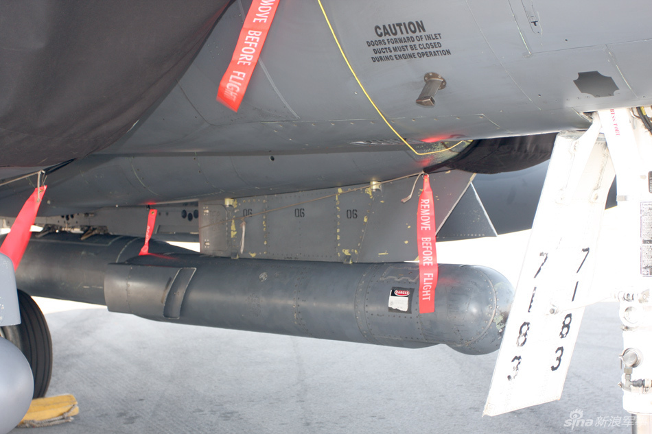 美國空軍展示兩架F－15E攻擊鷹戰(zhàn)斗轟炸機(jī)